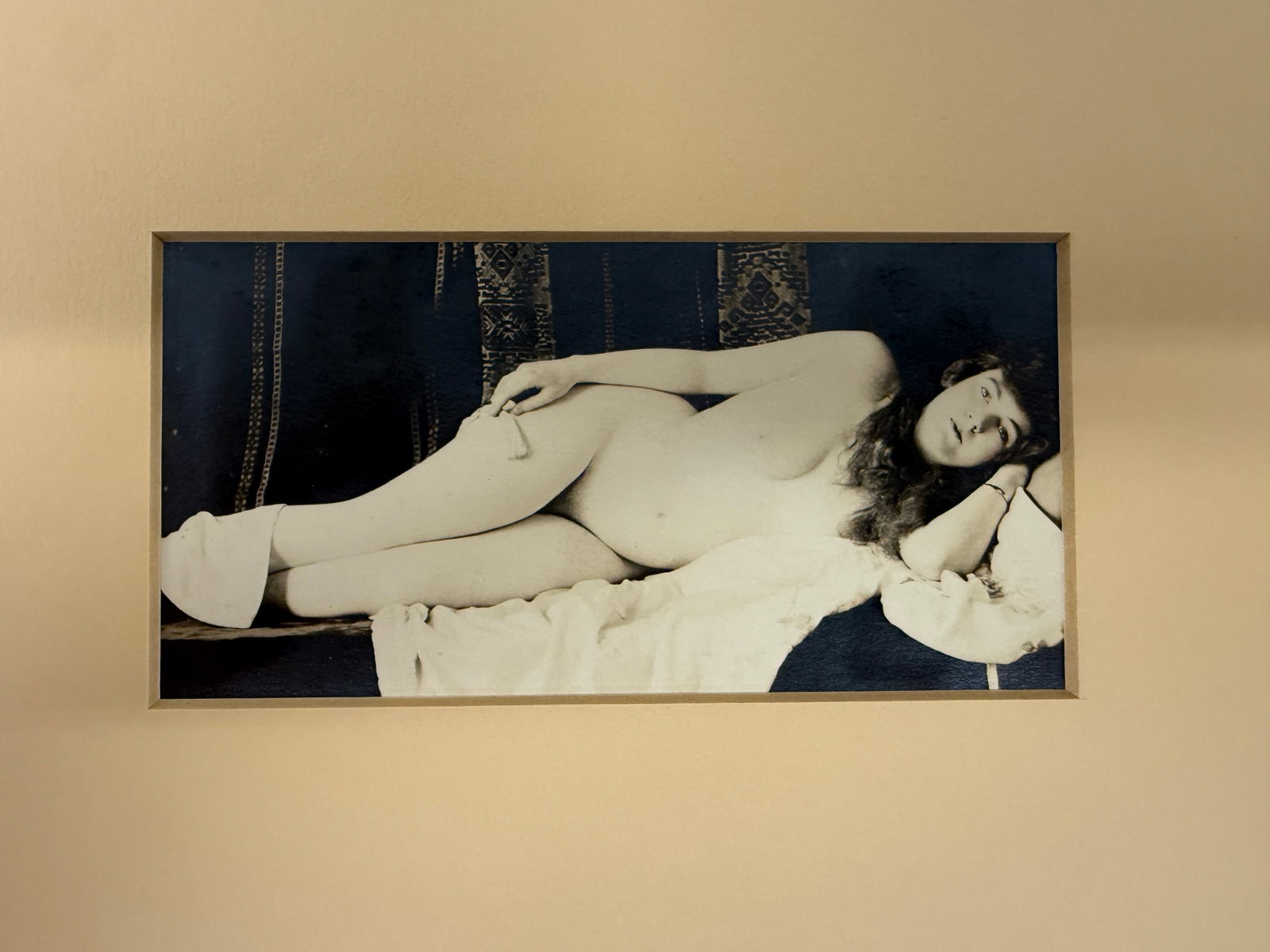 Antique French Female Model Original 1920s Risque Photograph (1 of 5)