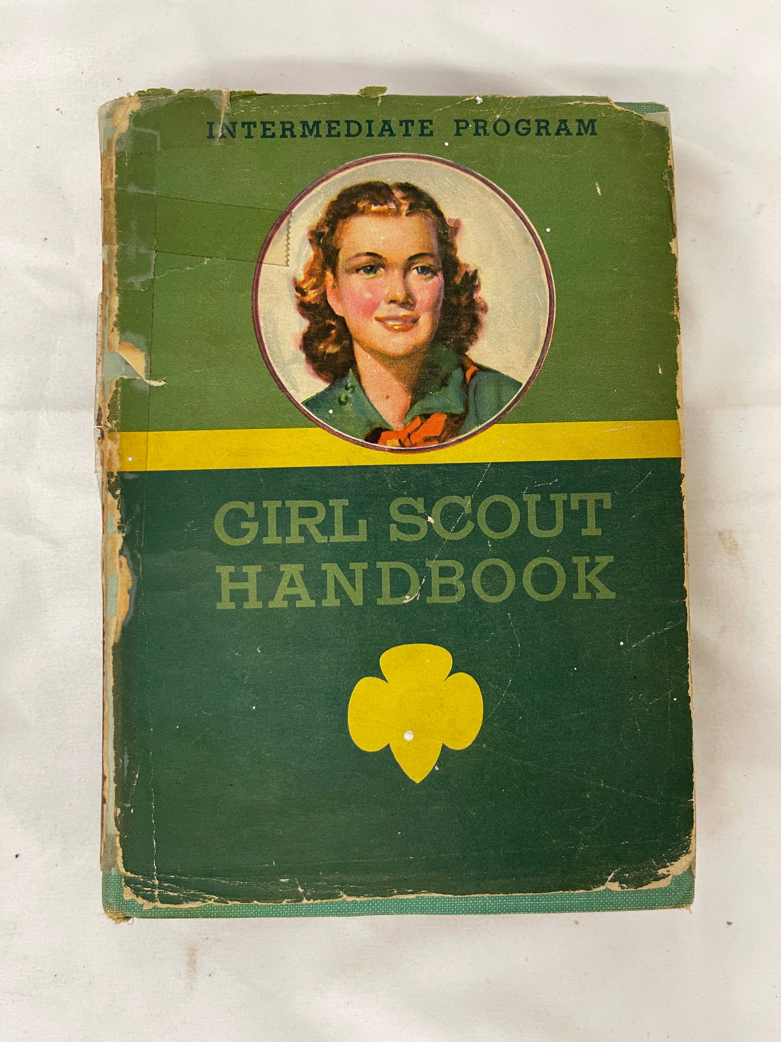 Girl Scout Handbook Intermediate Program 1940 New Edition 5th Impression 1943 (1 of 5)