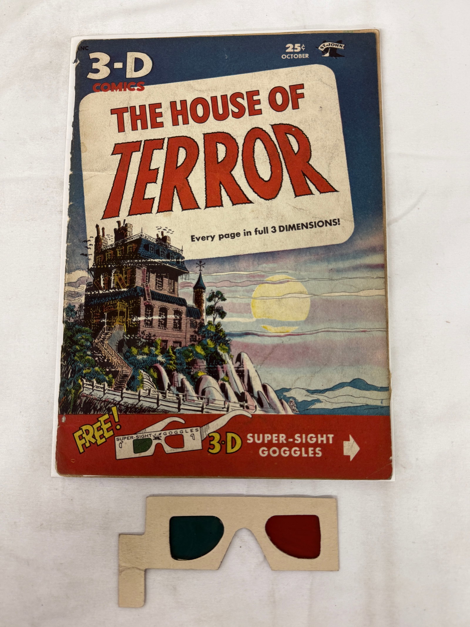 The House of Terror 3-D St. John Comics #1 Oct 1953 with 3-D Glasses: The House of Terror 3-D St. John Comics #1 Oct 1953 with 3-D Glasses