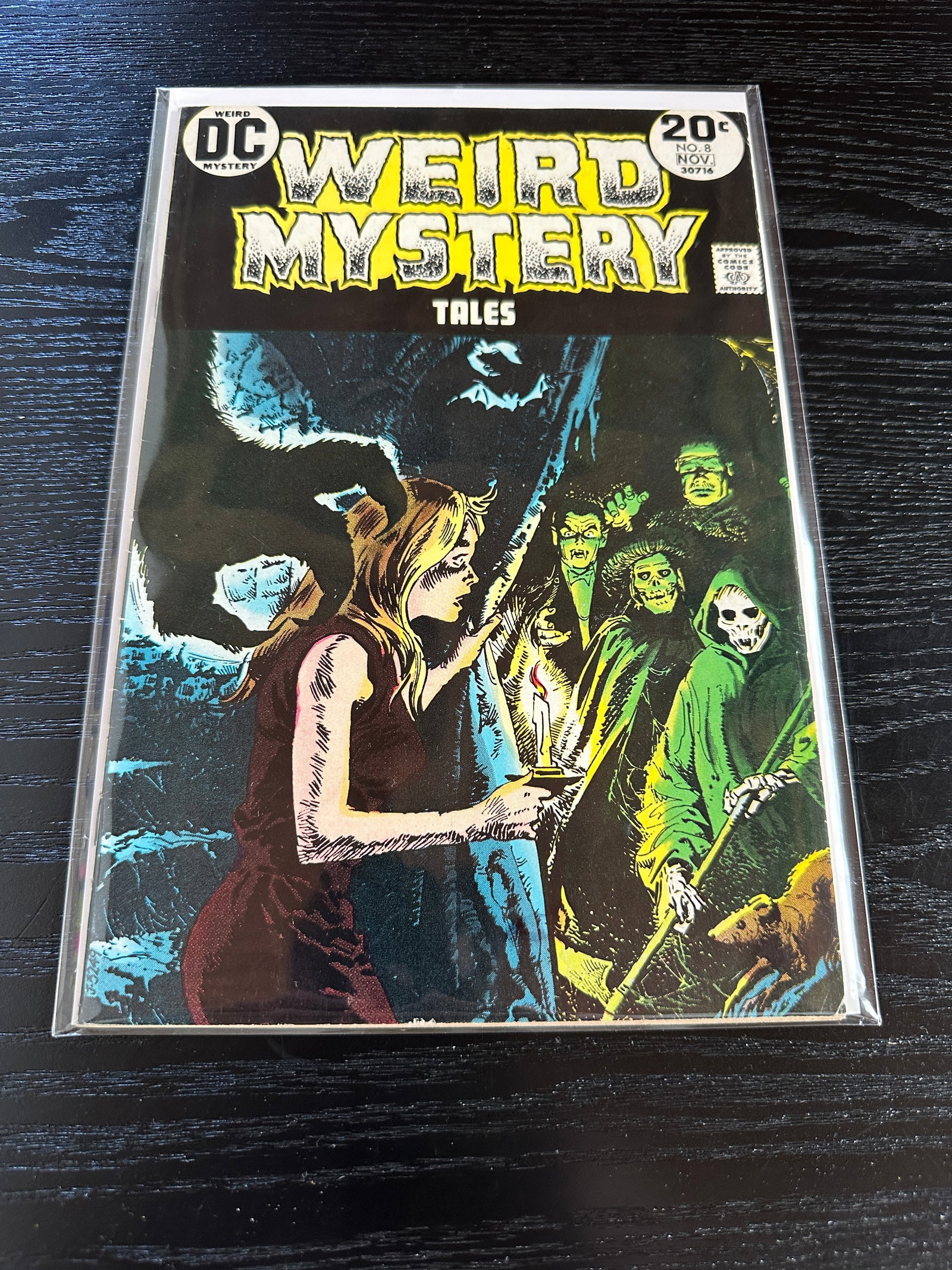 DC Weird Mystery Tales #8 Nov 1973 High Grade Luis Dominguez Cover Comic (1 of 2)