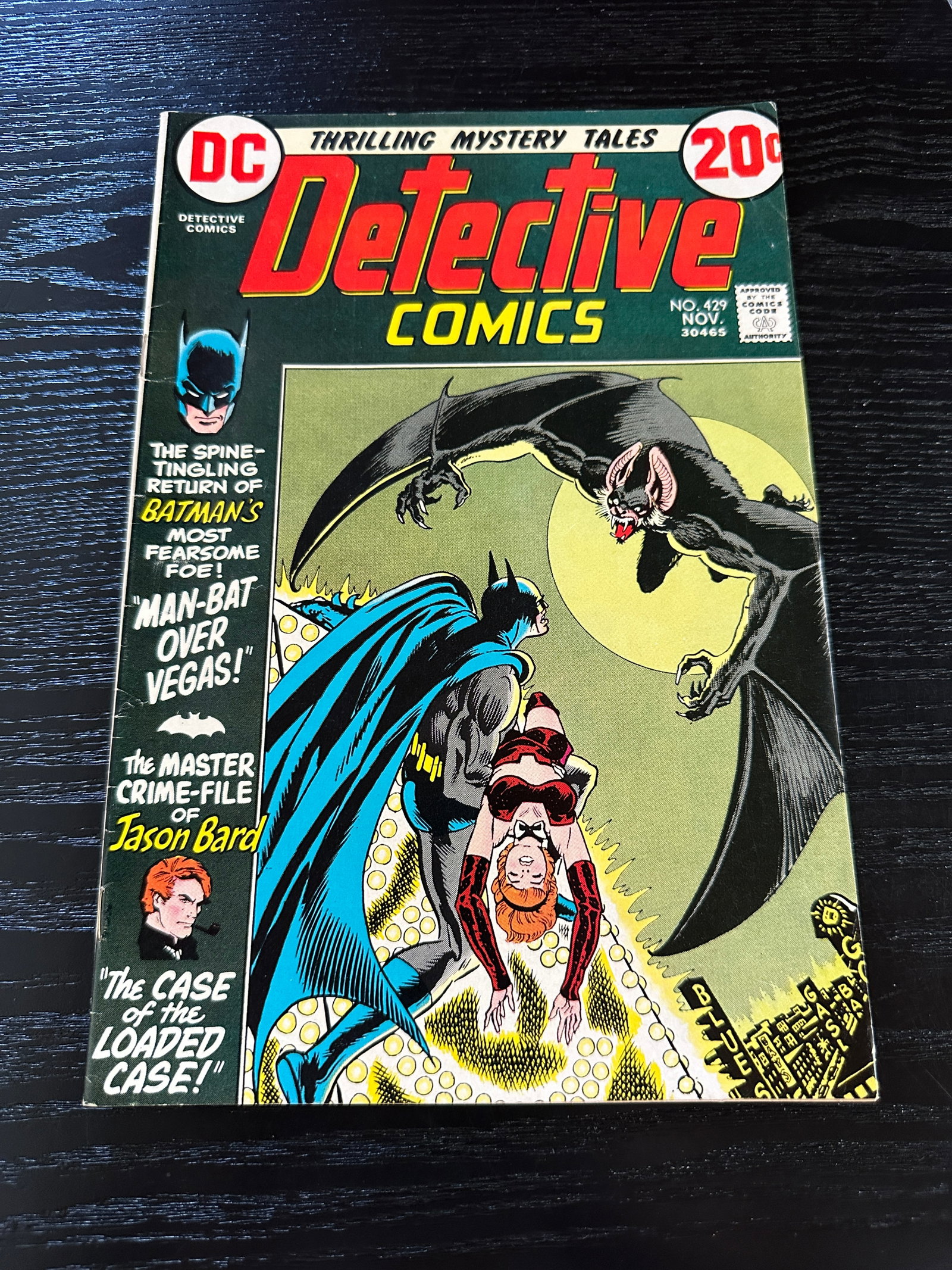 Batman Detective Comics #429 DC Bronze Age 1972 Man-Bat Cover Comic Book (1 of 2)