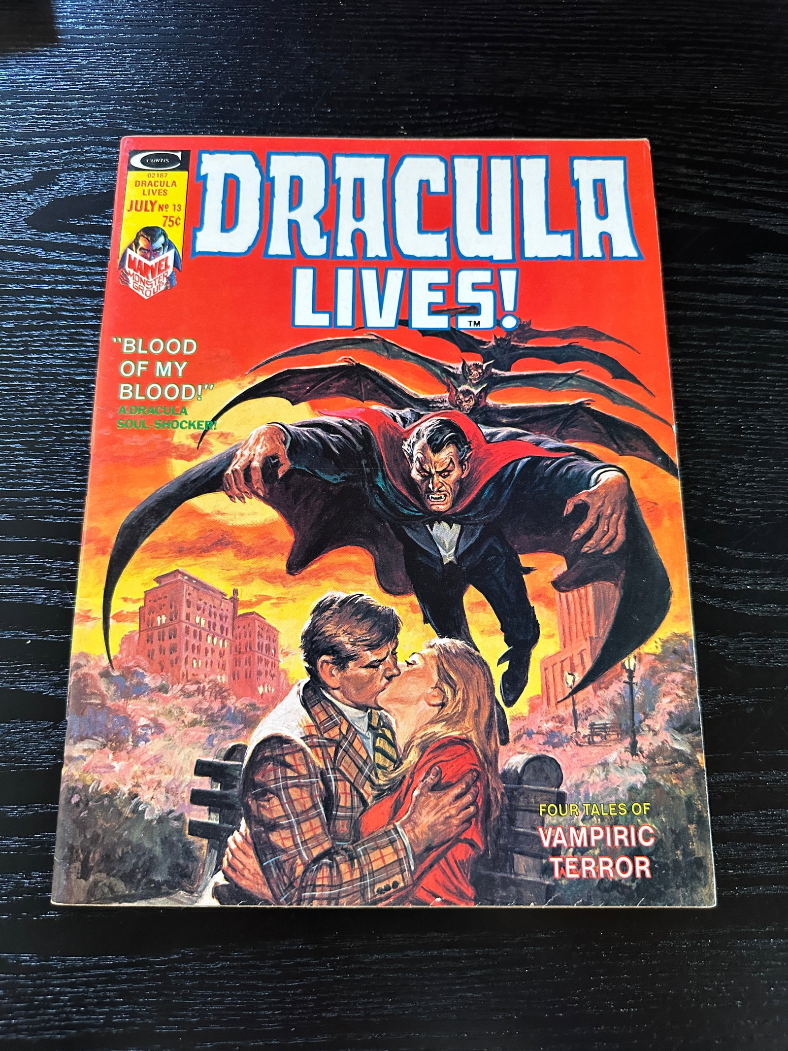 Dracula Lives! Marvel Comics Magazine #13 July 1974 Four Tales Vampiric Terror (1 of 2)