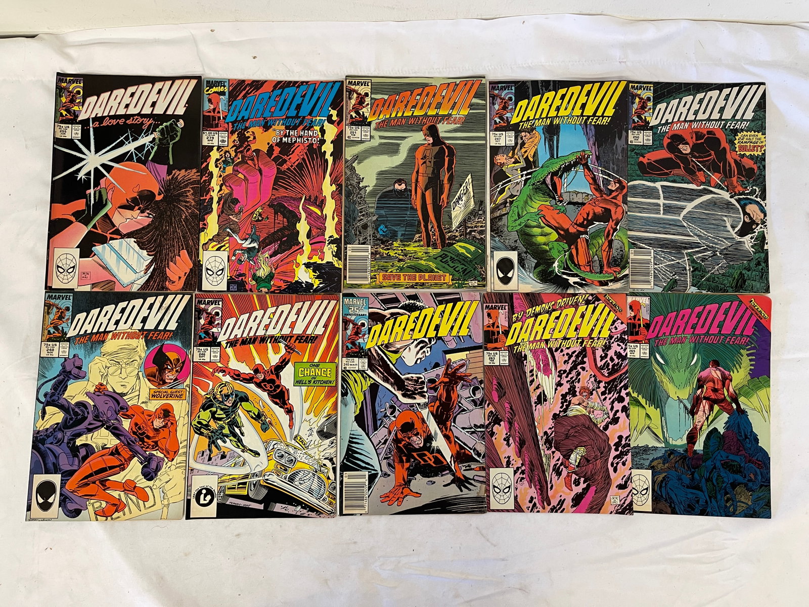 Vintage Comic Book Collection Lot: Vintage Comic Book Collection Lot