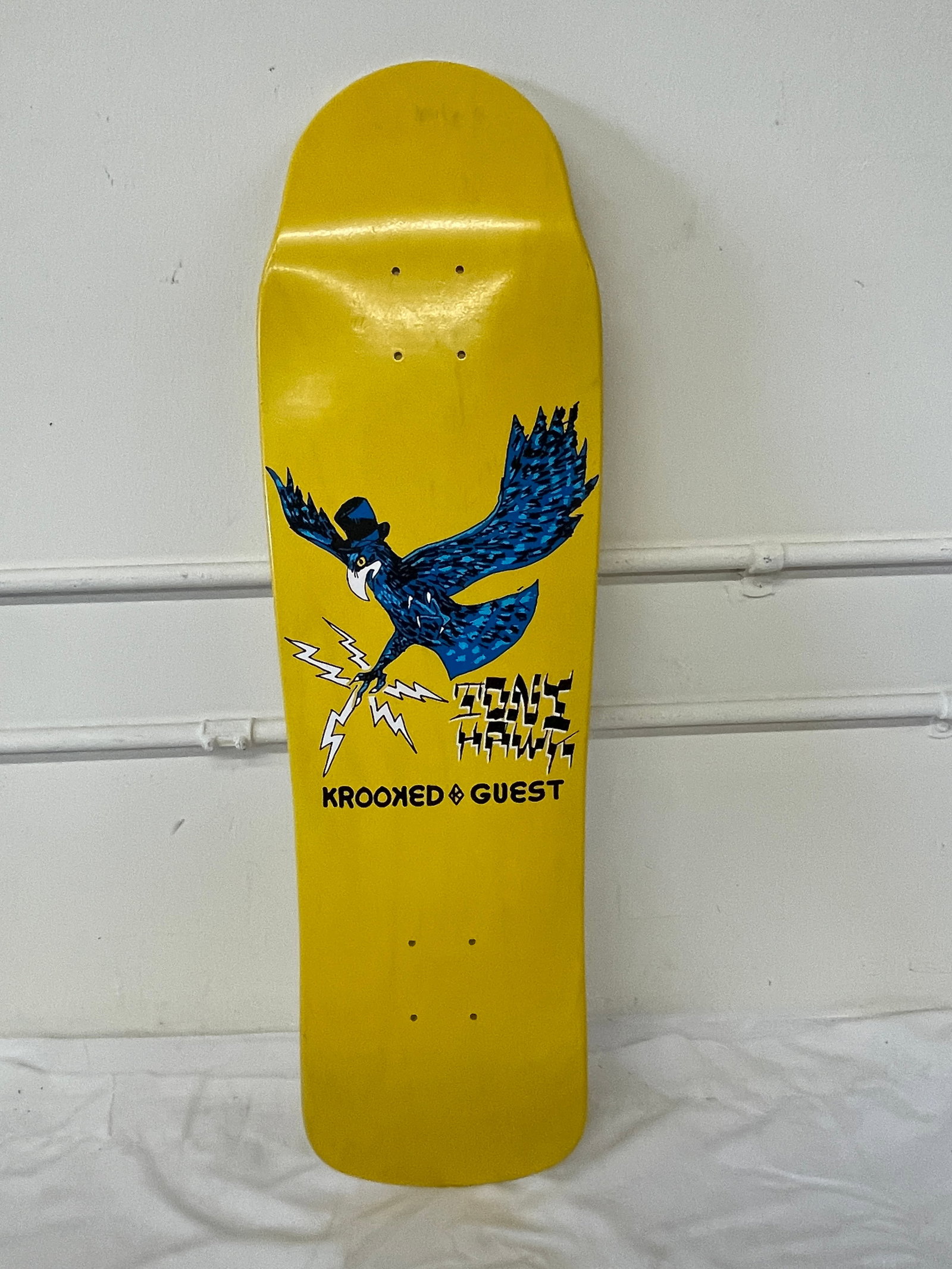 Tony Hawk Krooked Guest Limited Edition Yellow Skateboard Deck 173/540 (1 of 5)