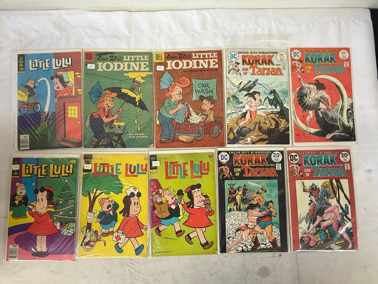 Vintage Comic Book Collection Lot: Vintage Comic Book Collection Lot