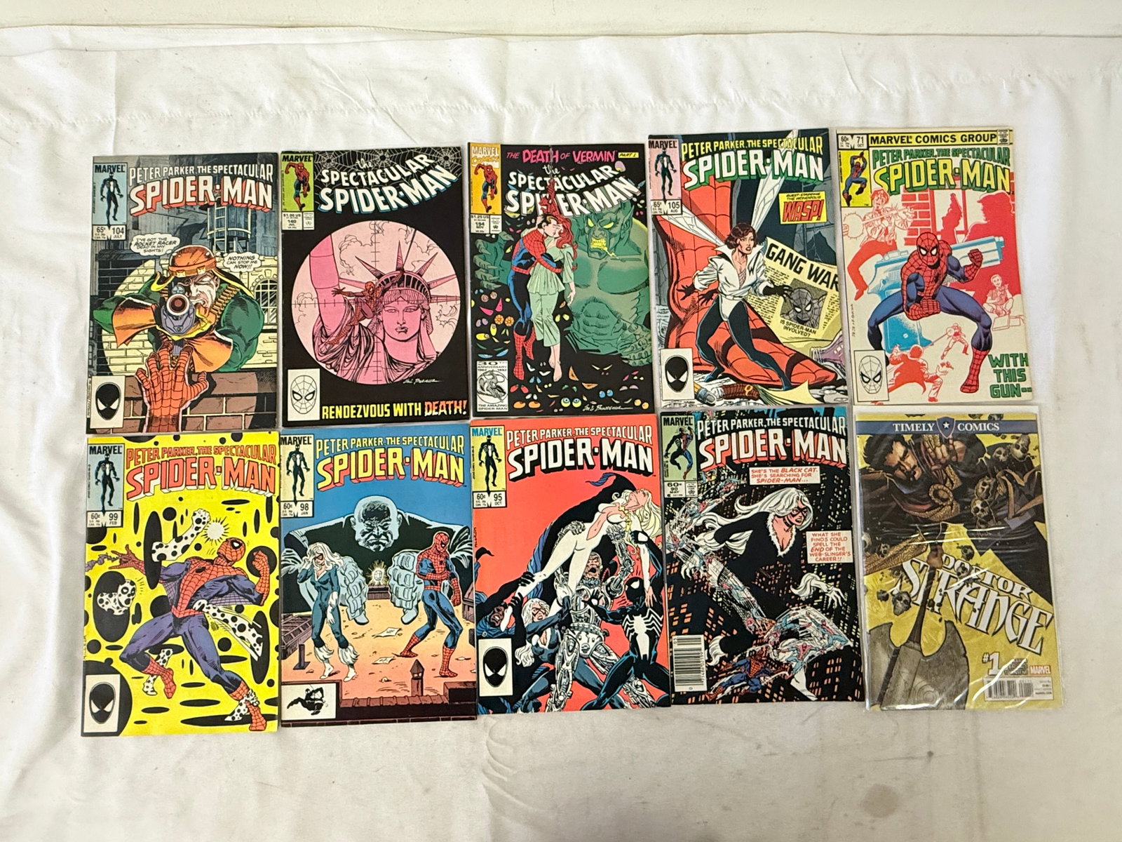 Vintage Comic Book Collection Lot: Vintage Comic Book Collection Lot