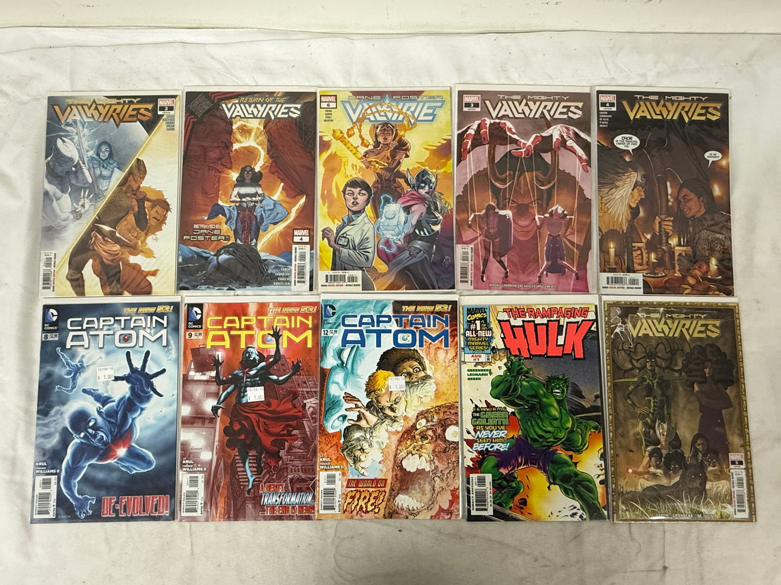 Vintage Comic Book Collection Lot: Vintage Comic Book Collection Lot