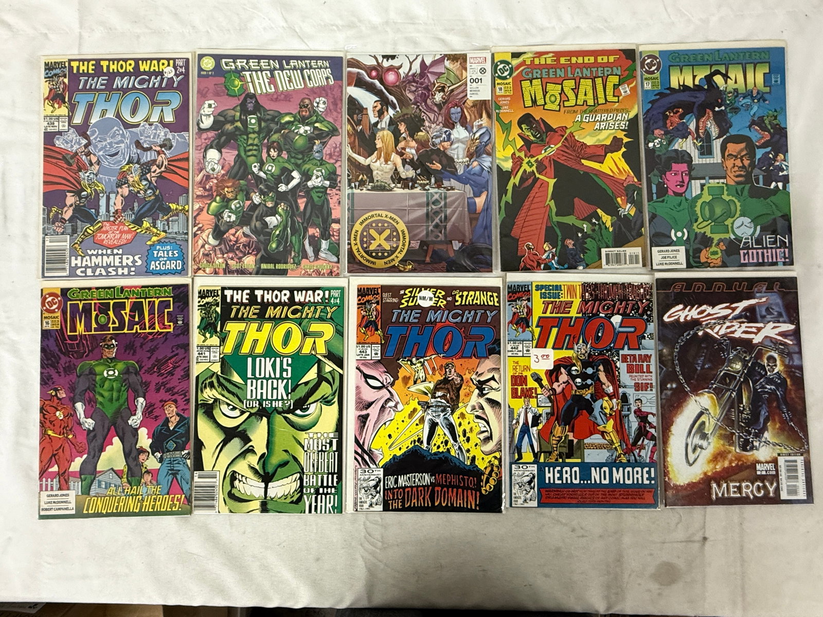 Vintage Comic Book Collection Lot: Vintage Comic Book Collection Lot