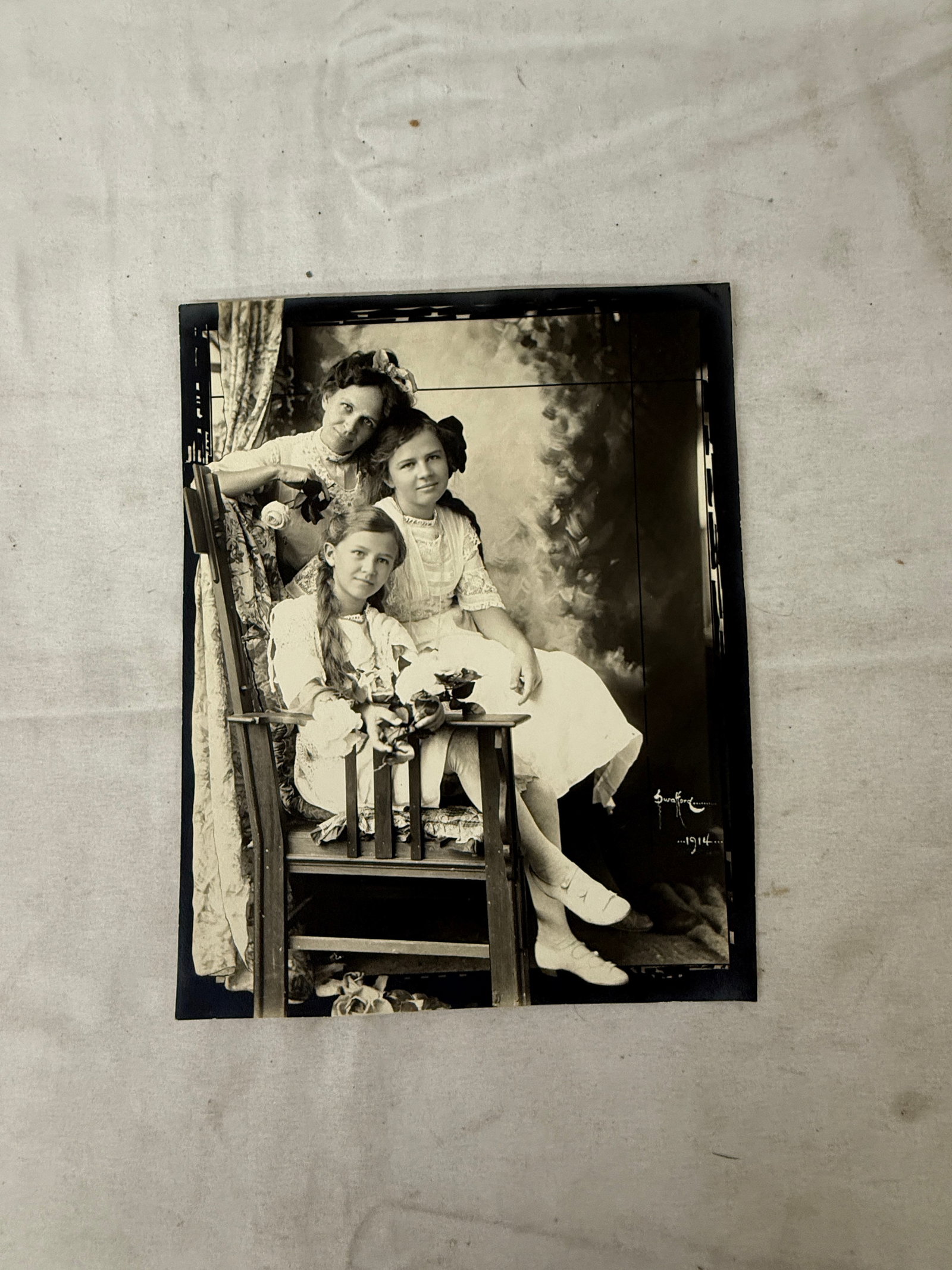 Antique 1914 Studio Portrait Photograph Swafford Three Girls Cleo Doris Swafford (1 of 4)