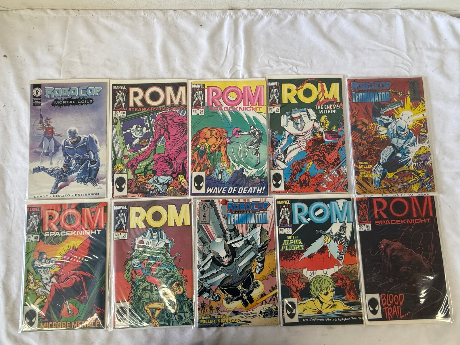 Vintage Comic Book Collection Lot: Vintage Comic Book Collection Lot