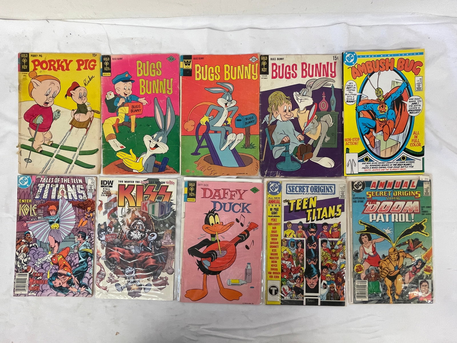 Vintage Comic Book Collection Lot: Vintage Comic Book Collection Lot