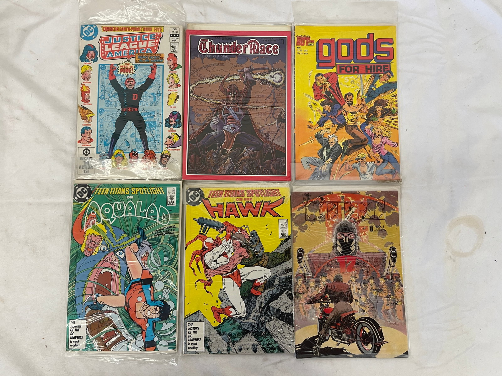 Vintage Comic Book Collection Lot: Vintage Comic Book Collection Lot