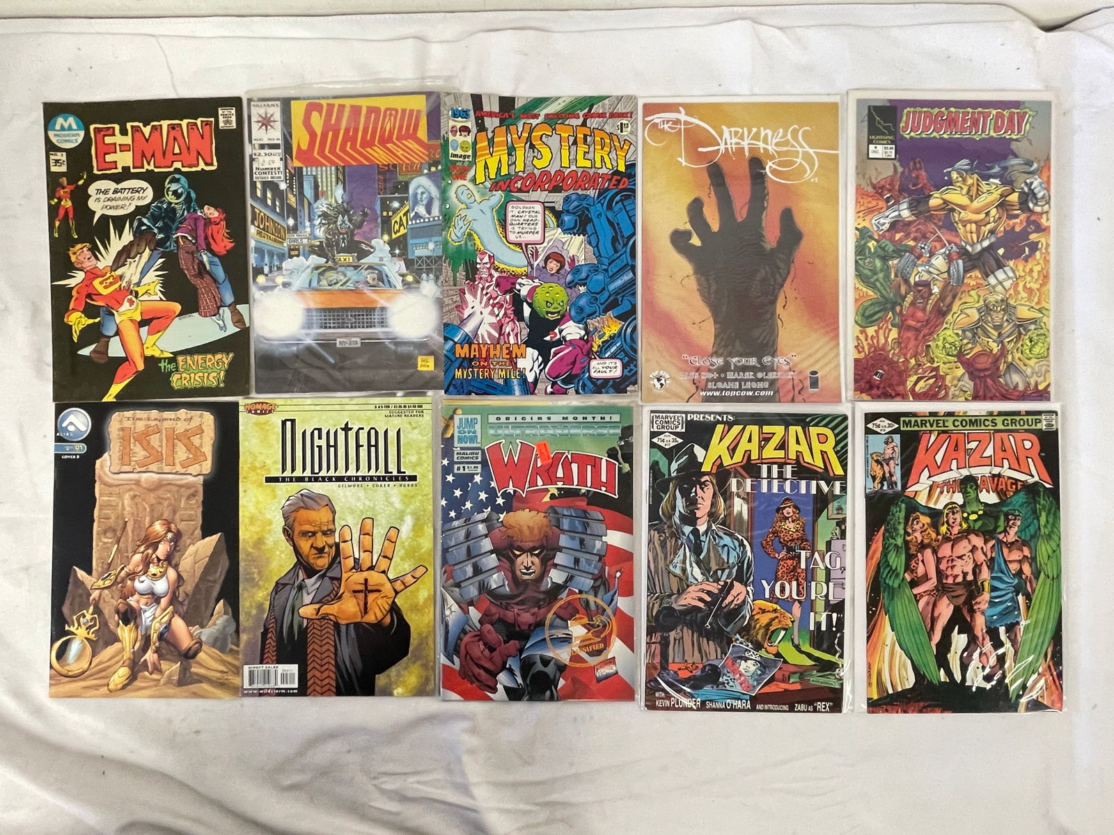 Vintage Comic Book Collection Lot: Vintage Comic Book Collection Lot