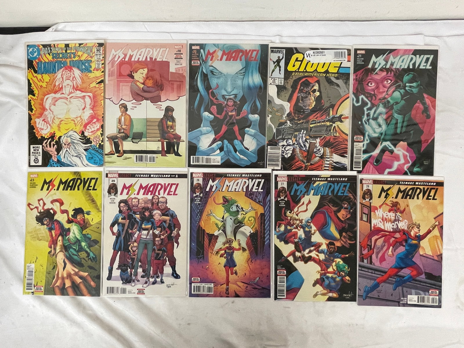 Vintage Comic Book Collection Lot: Vintage Comic Book Collection Lot