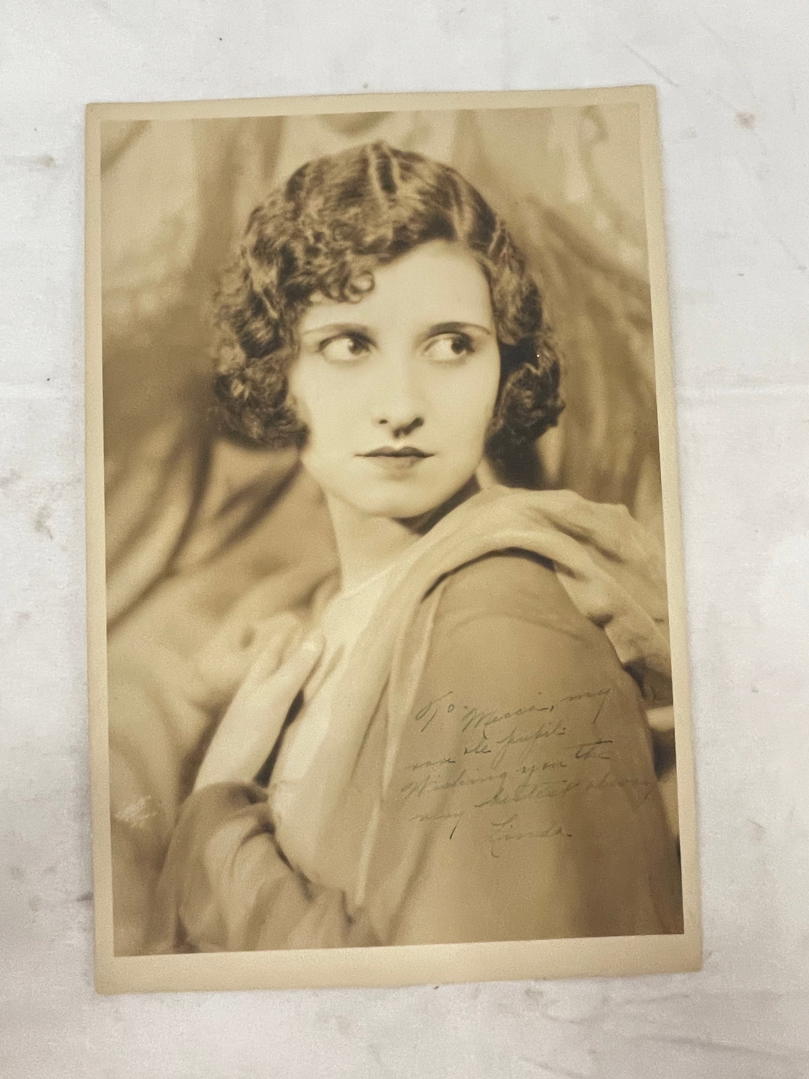 Linda Vintage 1930s Signed Publicity Portrait Photograph to 'Micca' My Pupil: Linda Vintage 1930s Signed Publicity Portrait Photograph to 'Micca' My Pupil