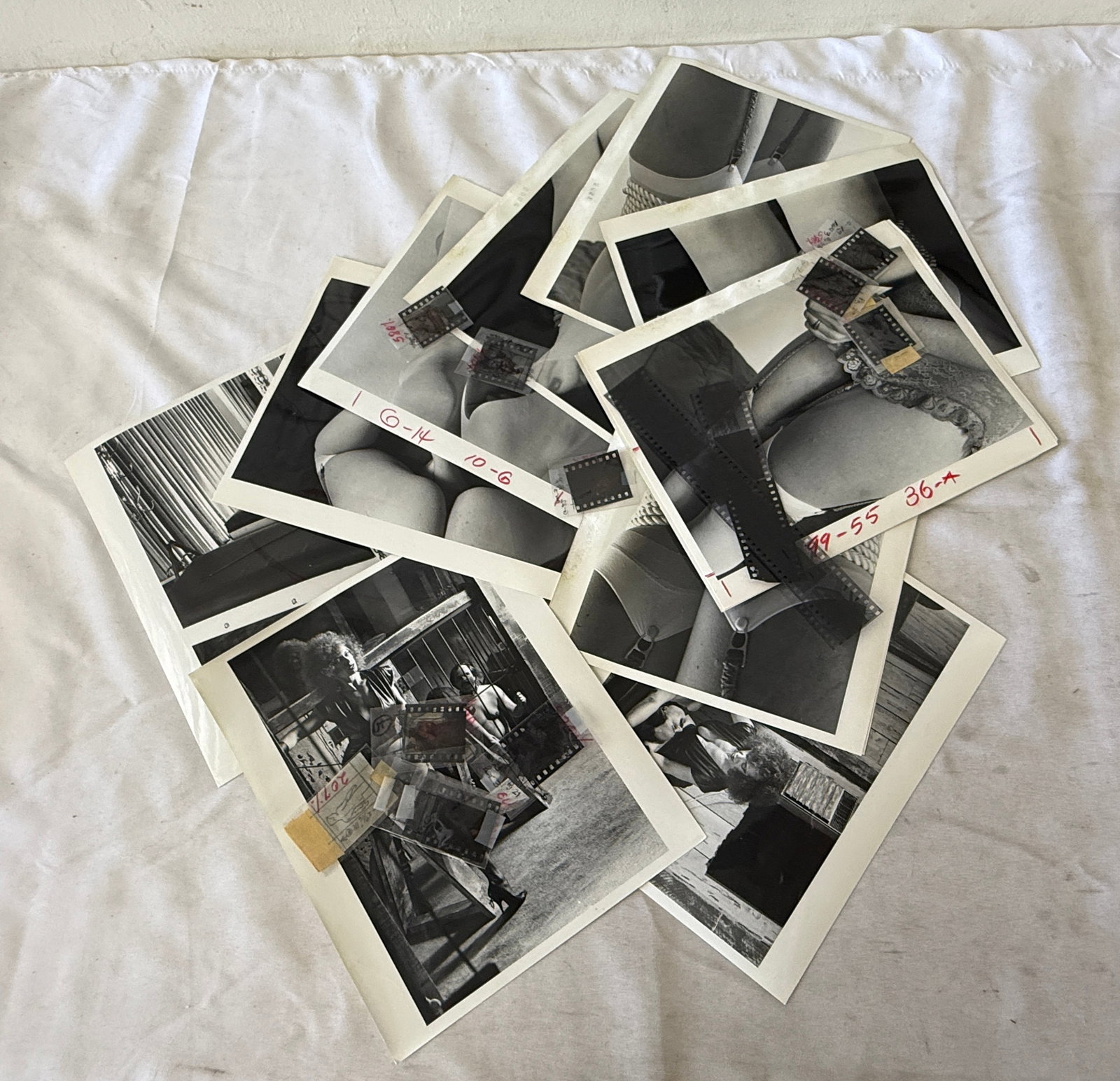 Vintage Black and White Erotic Photos, Contact Sheets and Negatives: Vintage Black and White Erotic Photos, Contact Sheets and Negatives