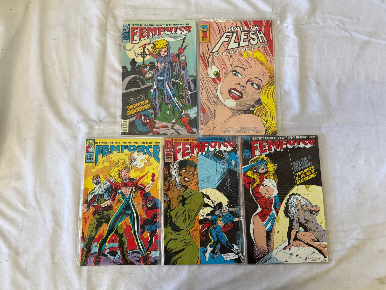 Vintage Comic Book Collection Lot: Vintage Comic Book Collection Lot