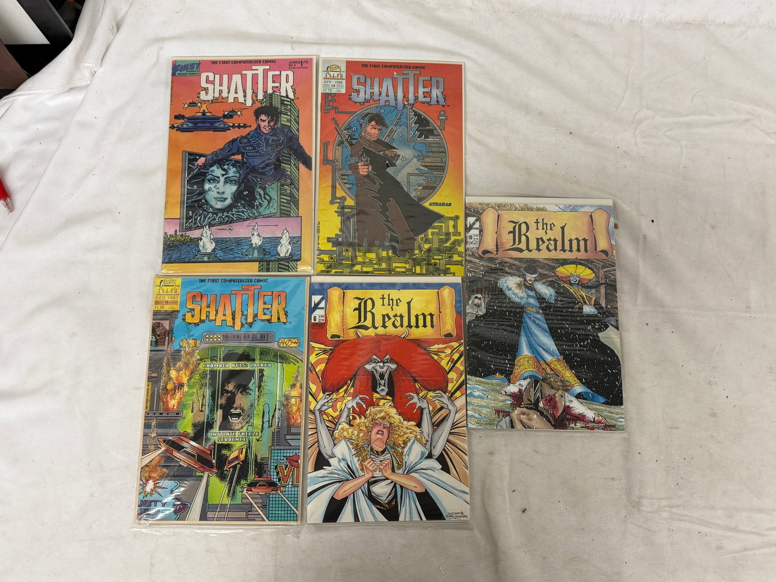 Vintage Comic Book Collection Lot: Vintage Comic Book Collection Lot