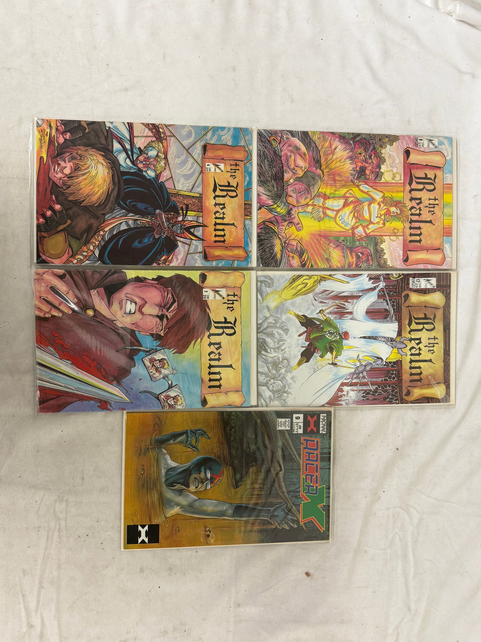 Vintage Comic Book Collection Lot: Vintage Comic Book Collection Lot
