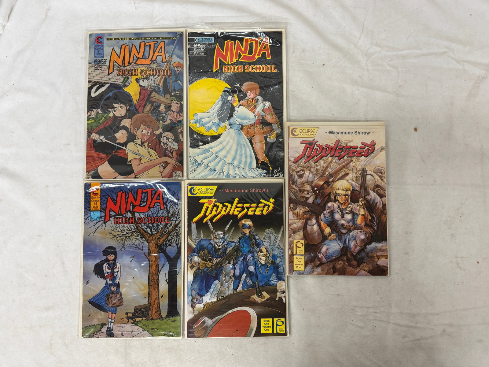 Vintage Comic Book Collection Lot: Vintage Comic Book Collection Lot