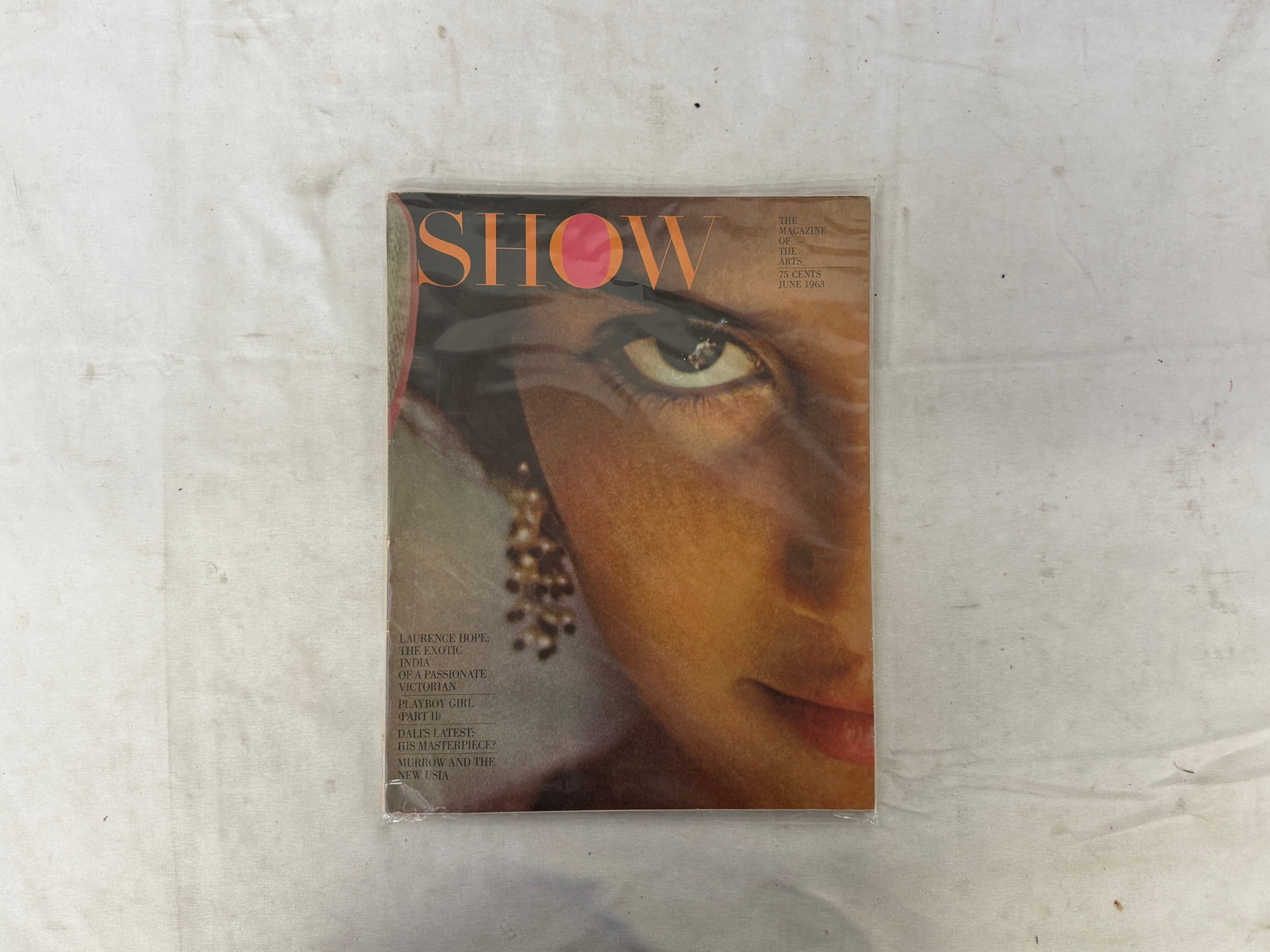 Show Magazine of the Arts June 1963 Vintage Issue in Protective Sleeve (1 of 2)