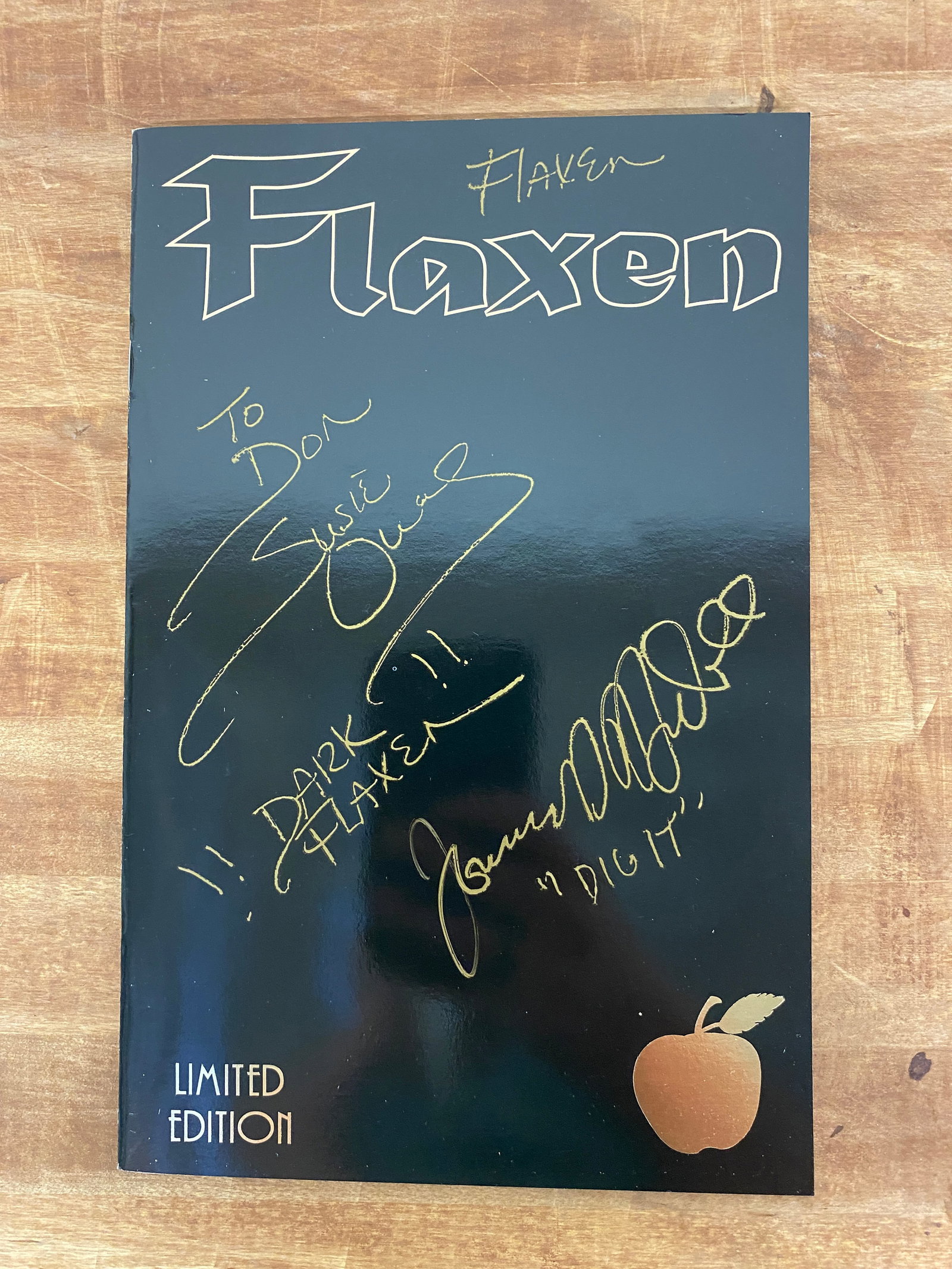 Flaxen Limited Edition Signed Comic Book Susie Swan Dark Flaxen Dig It Inscribed: Flaxen Limited Edition Signed Comic Book Susie Swan Dark Flaxen Dig It Inscribed
