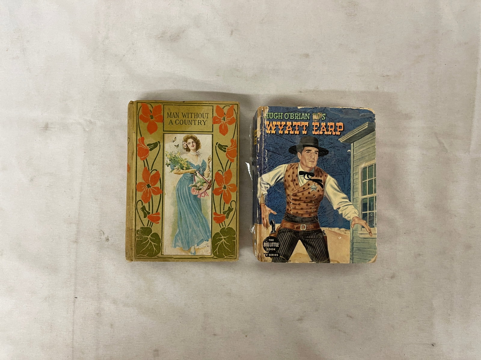 Wyatt Earp Big Little Book 1958 & Man Without A Country 1907 Hurst Vintage Lot (1 of 5)