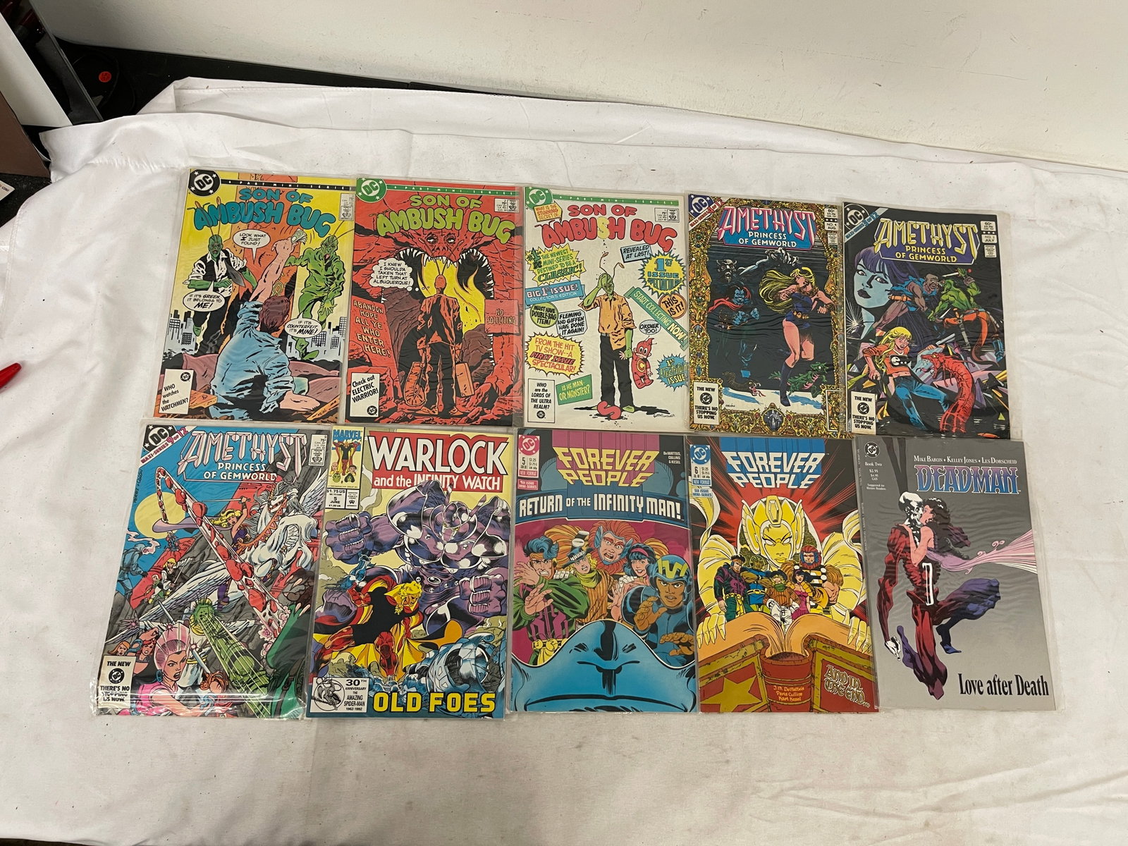 Vintage Comic Book Collection Lot: Vintage Comic Book Collection Lot