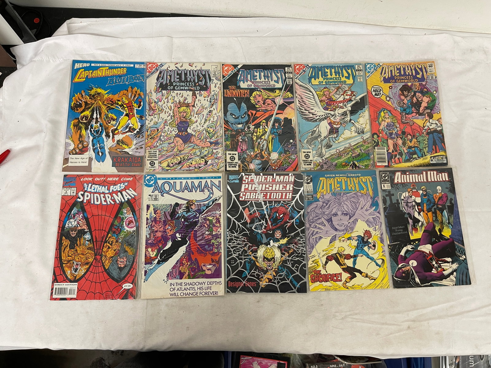 Vintage Comic Book Collection Lot: Vintage Comic Book Collection Lot