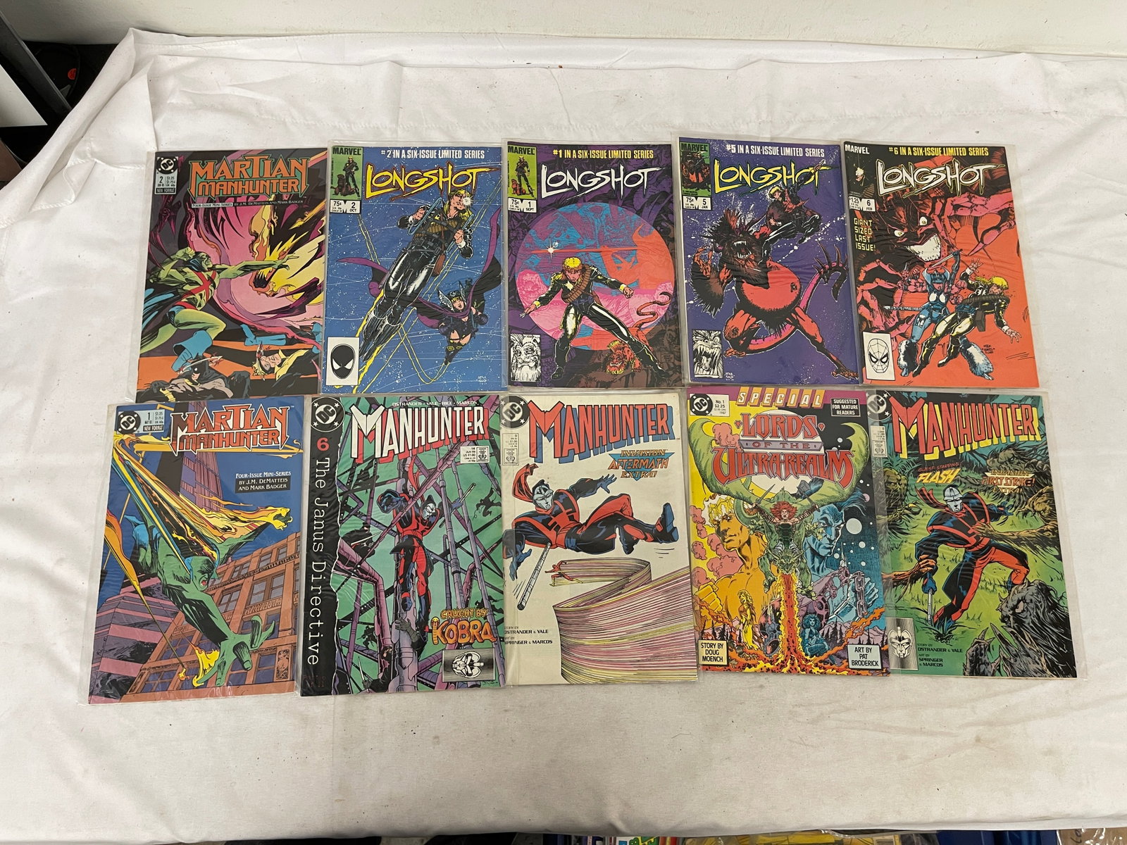 Vintage Comic Book Collection Lot: Vintage Comic Book Collection Lot