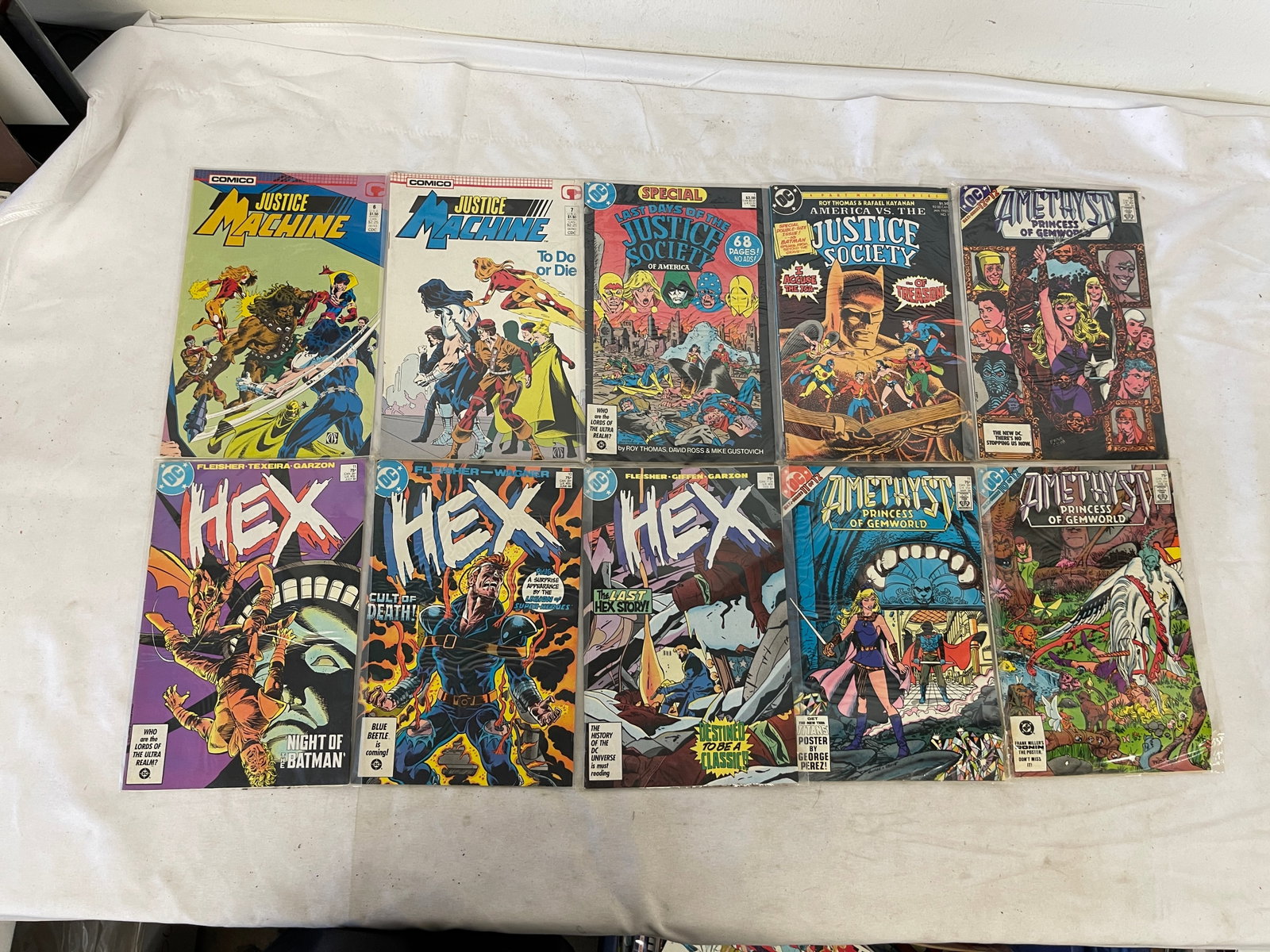Vintage Comic Book Collection Lot: Vintage Comic Book Collection Lot