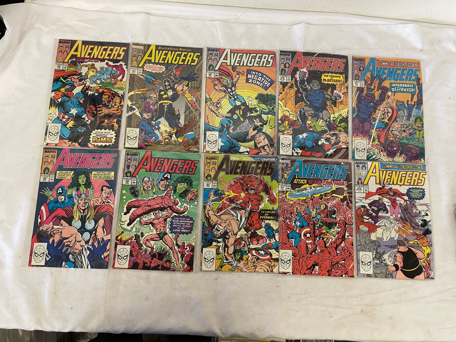Vintage Comic Book Collection Lot: Vintage Comic Book Collection Lot