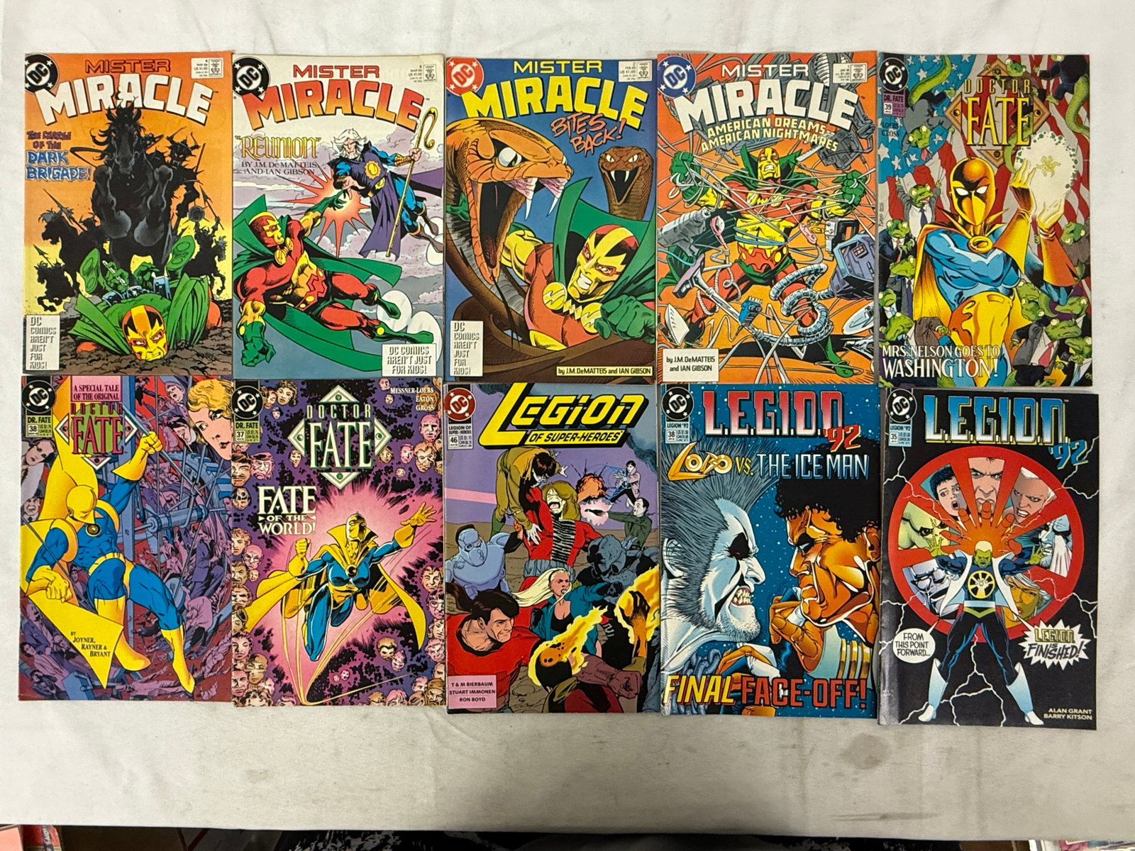 Vintage Comic Book Collection Lot: Vintage Comic Book Collection Lot