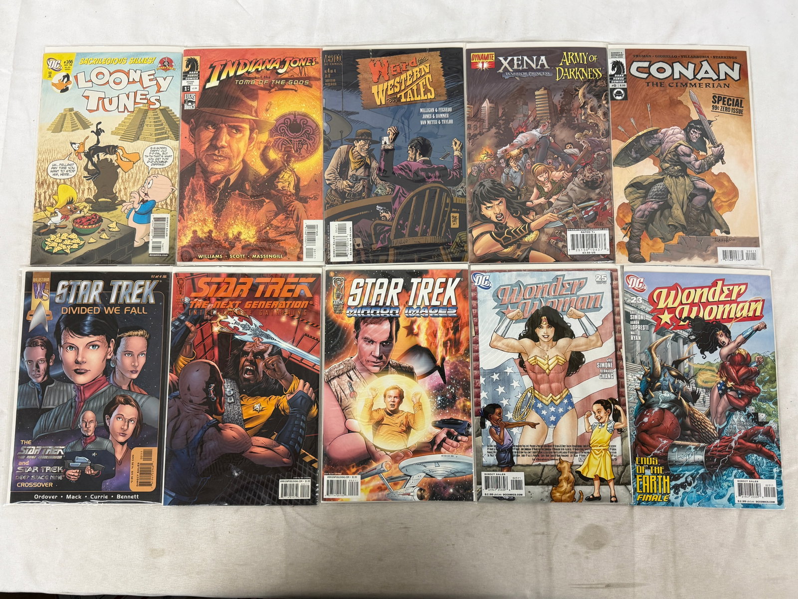 Vintage Comic Book Collection Lot: Vintage Comic Book Collection Lot