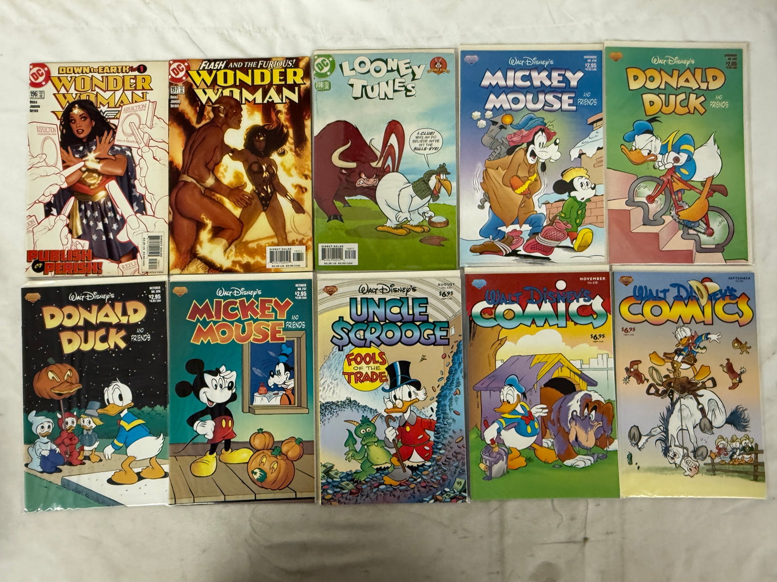 Vintage Comic Book Collection Lot: Vintage Comic Book Collection Lot