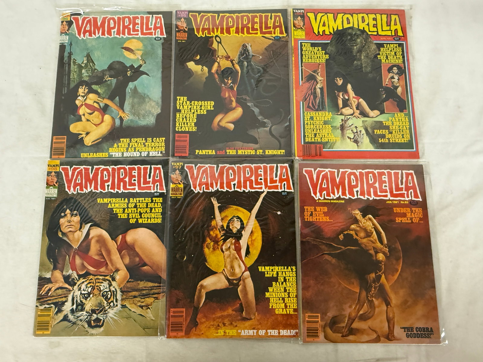 Vintage Comic Book Collection Lot: Vintage Comic Book Collection Lot