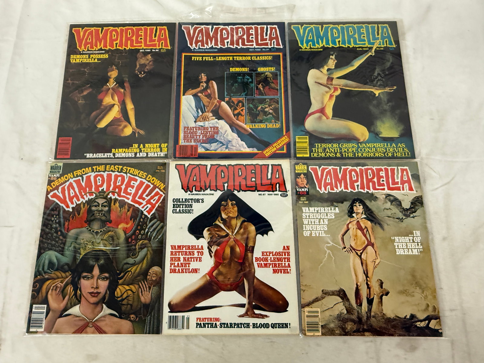 Vintage Comic Book Collection Lot: Vintage Comic Book Collection Lot