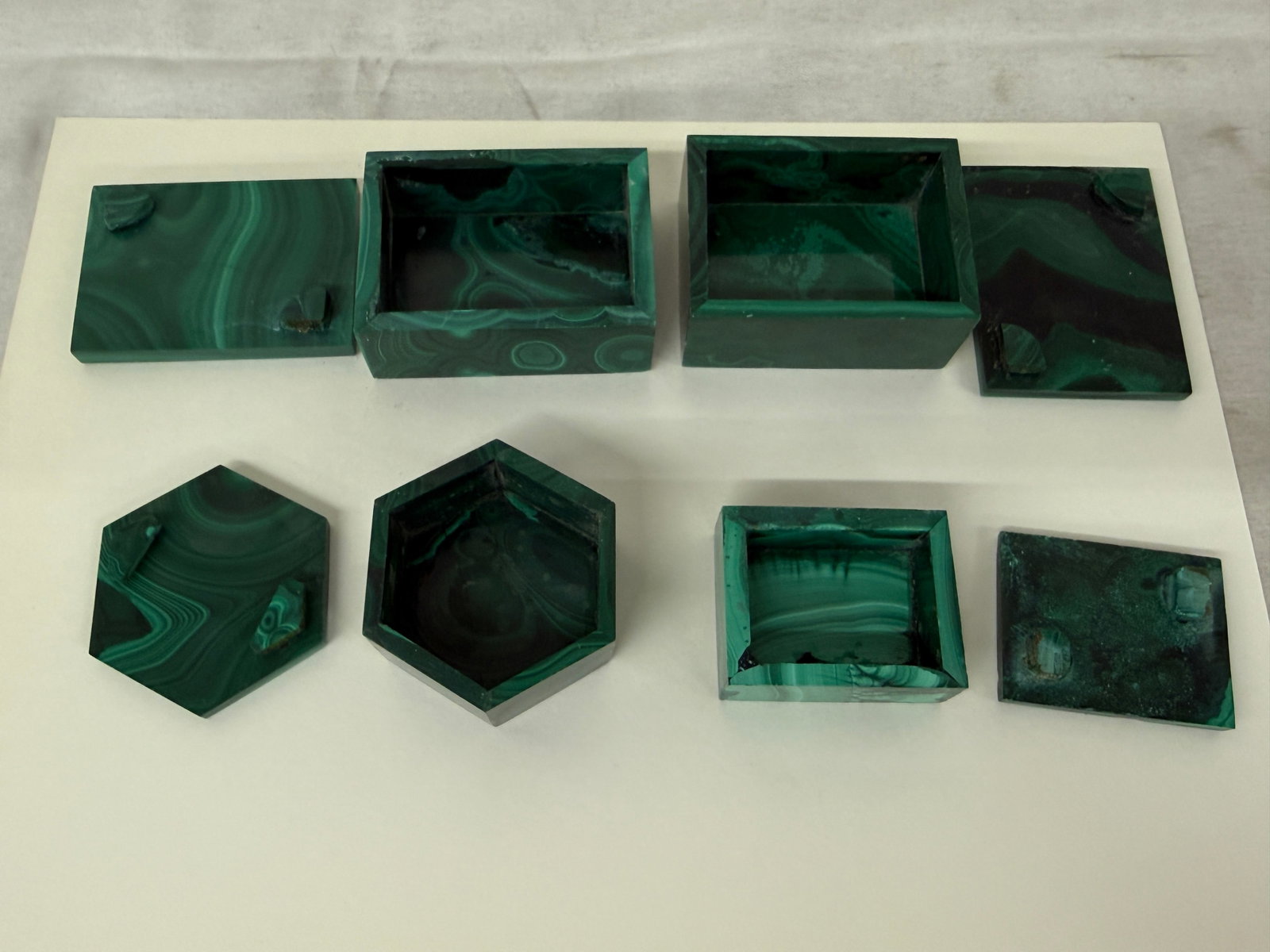 Set of Four Malachite Stone Trinket Boxes, Hexagonal and Rectangular Forms - 3