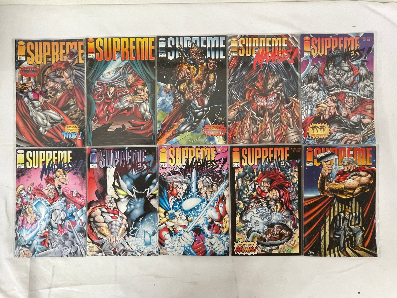 Vintage Comic Book Collection Lot: Vintage Comic Book Collection Lot