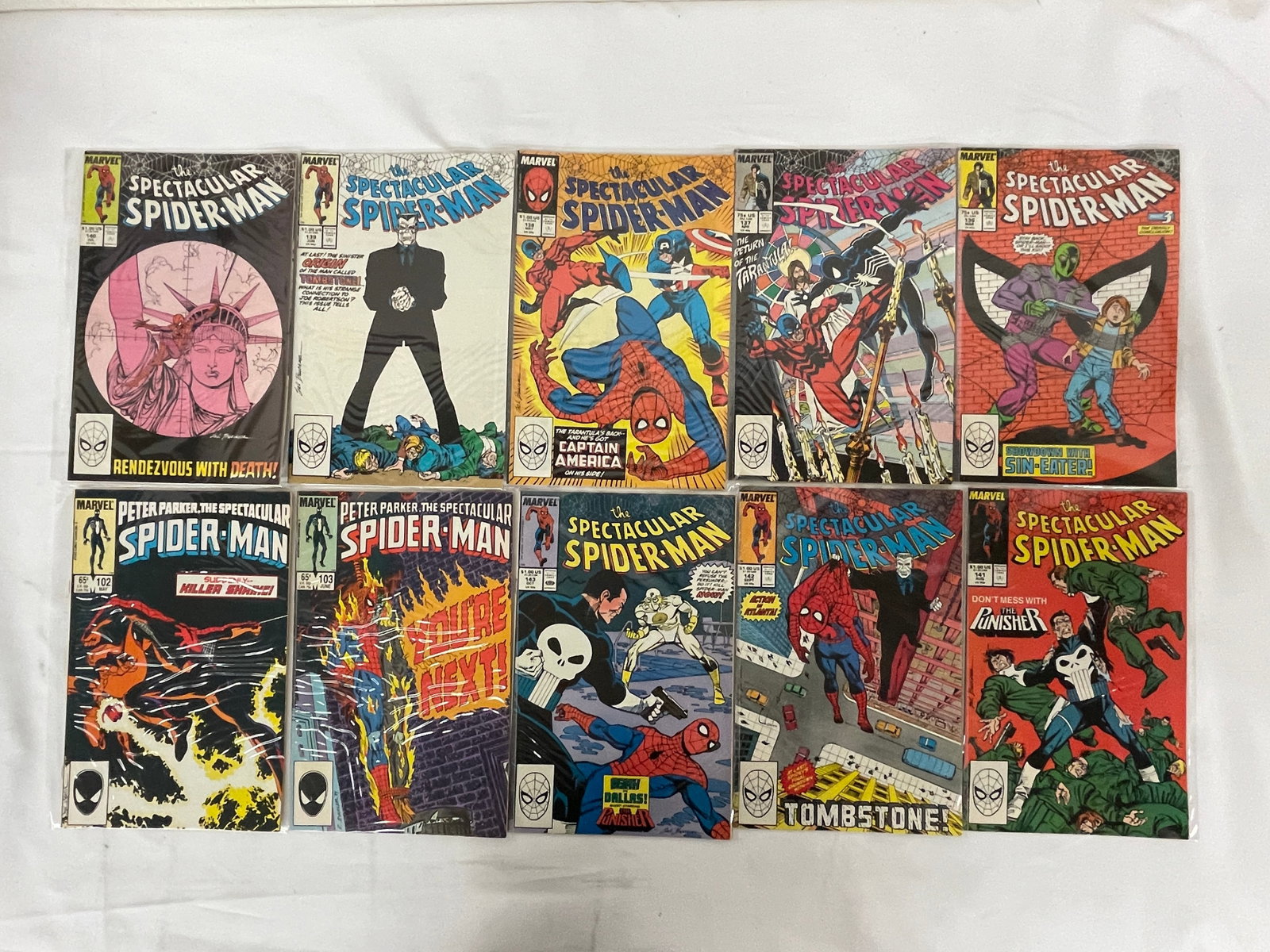 Vintage Comic Book Collection Lot: Vintage Comic Book Collection Lot