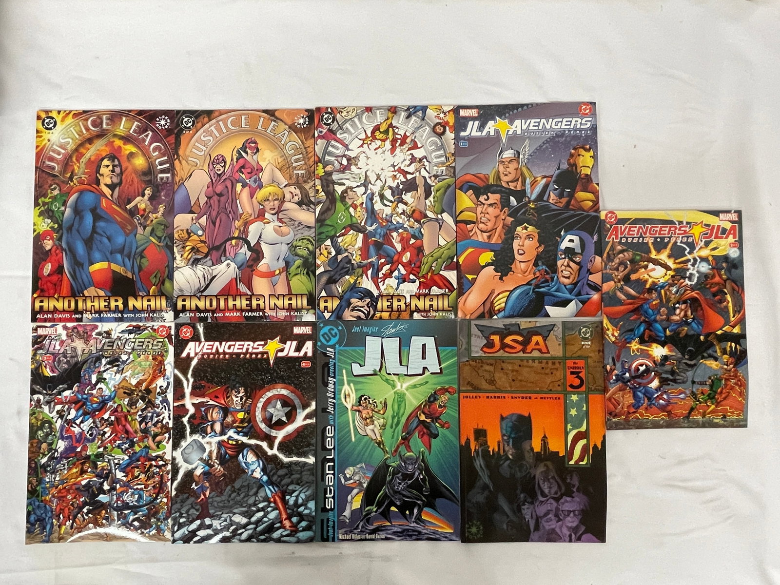 Vintage Comic Book Collection Lot: Vintage Comic Book Collection Lot