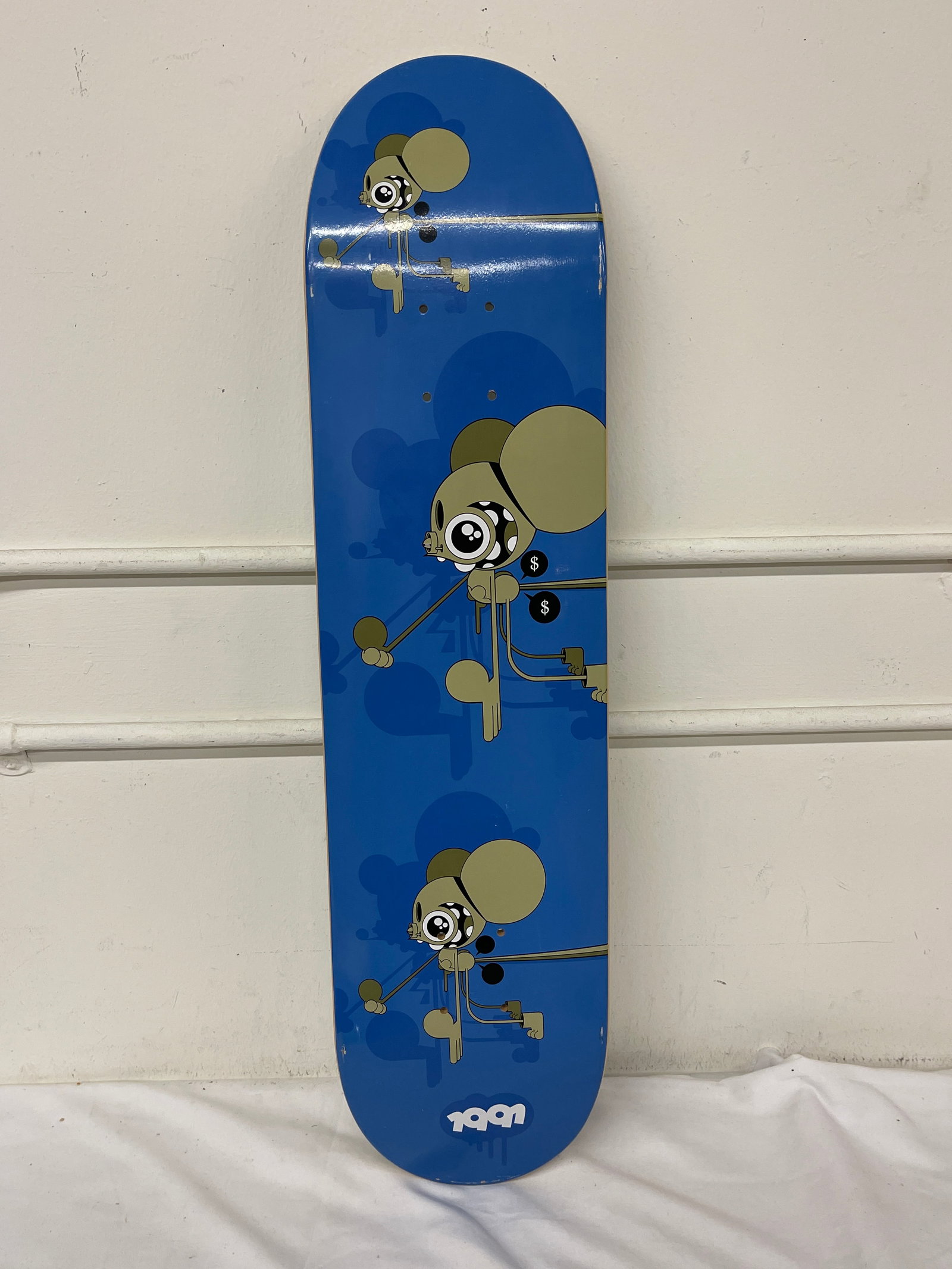 Toon skateboard deck blue graphic art collectible unused (1 of 2)
