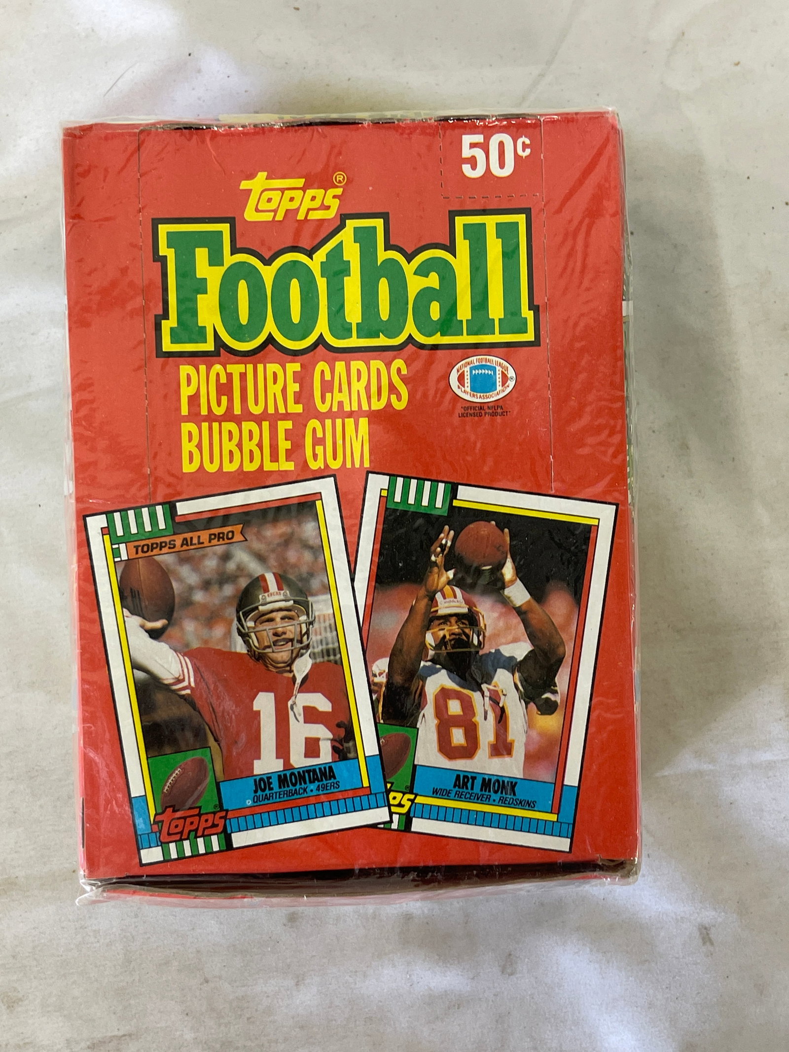 1990 Topps Football Wax Box 36 Packs Sealed Montana Art Monk Marino Taylor: 1990 Topps Football Wax Box 36 Packs Sealed Montana Art Monk Marino Taylor