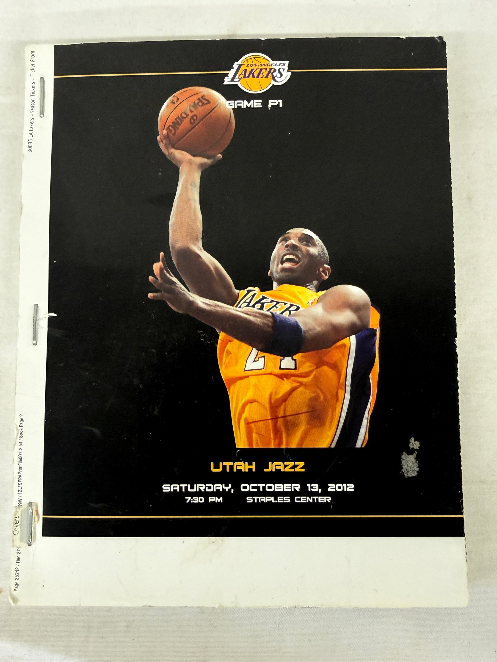 LA Lakers 2012-13 Season Ticket Book Kobe Bryant Pau Gasol Staples Center (1 of 5)