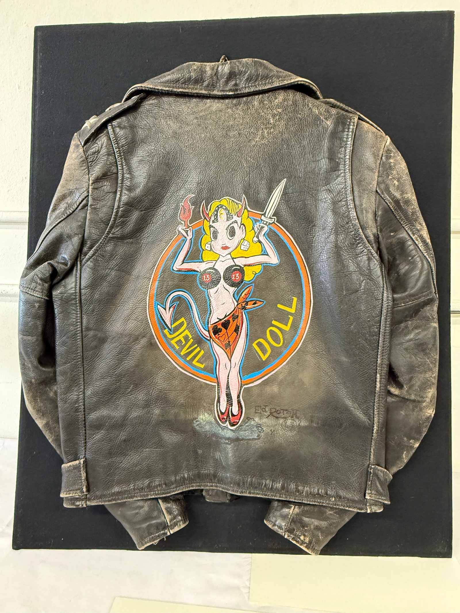 Vintage Genuine Steerhide Motorcycle Jacket 'Doll Devil' Hand-Painted Art Size 16: Vintage Genuine Steerhide Motorcycle Jacket 'Doll Devil' Hand-Painted Art Size 16