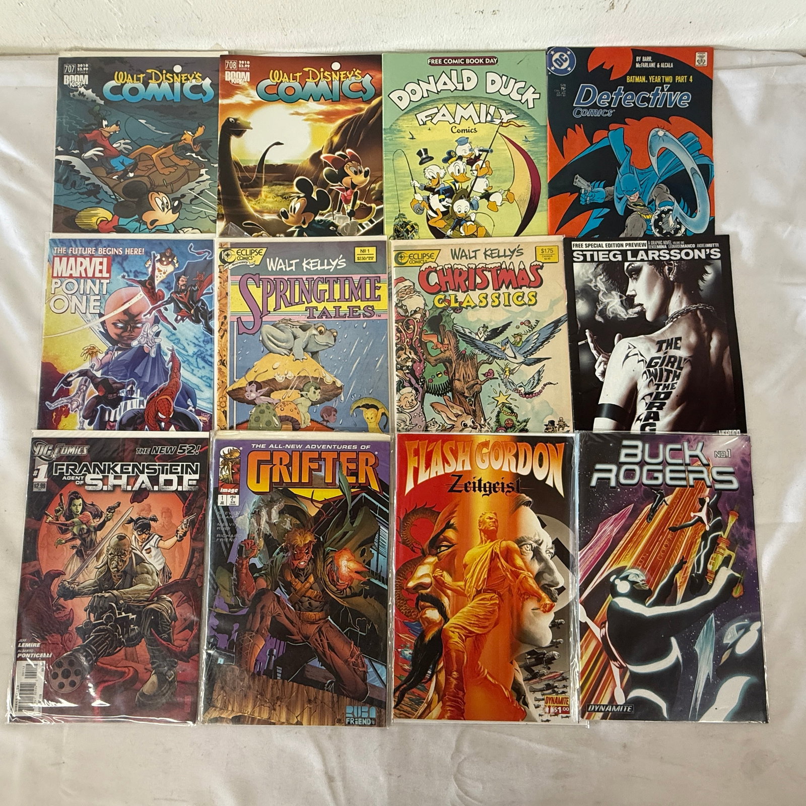 Vintage Comic Book Collection Lot: Vintage Comic Book Collection Lot