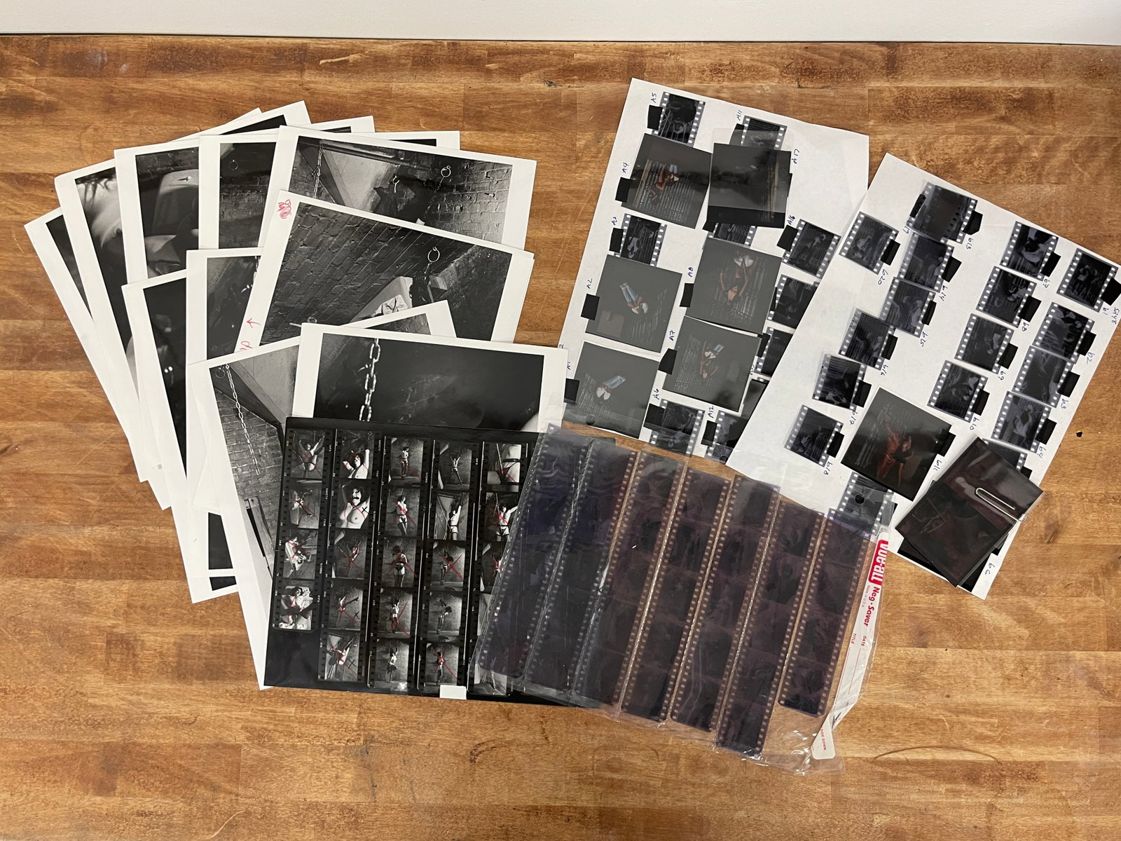Vintage Black and White Erotic Photographs Negatives Contact Sheets and Slides: Vintage Black and White Erotic Photographs Negatives Contact Sheets and Slides