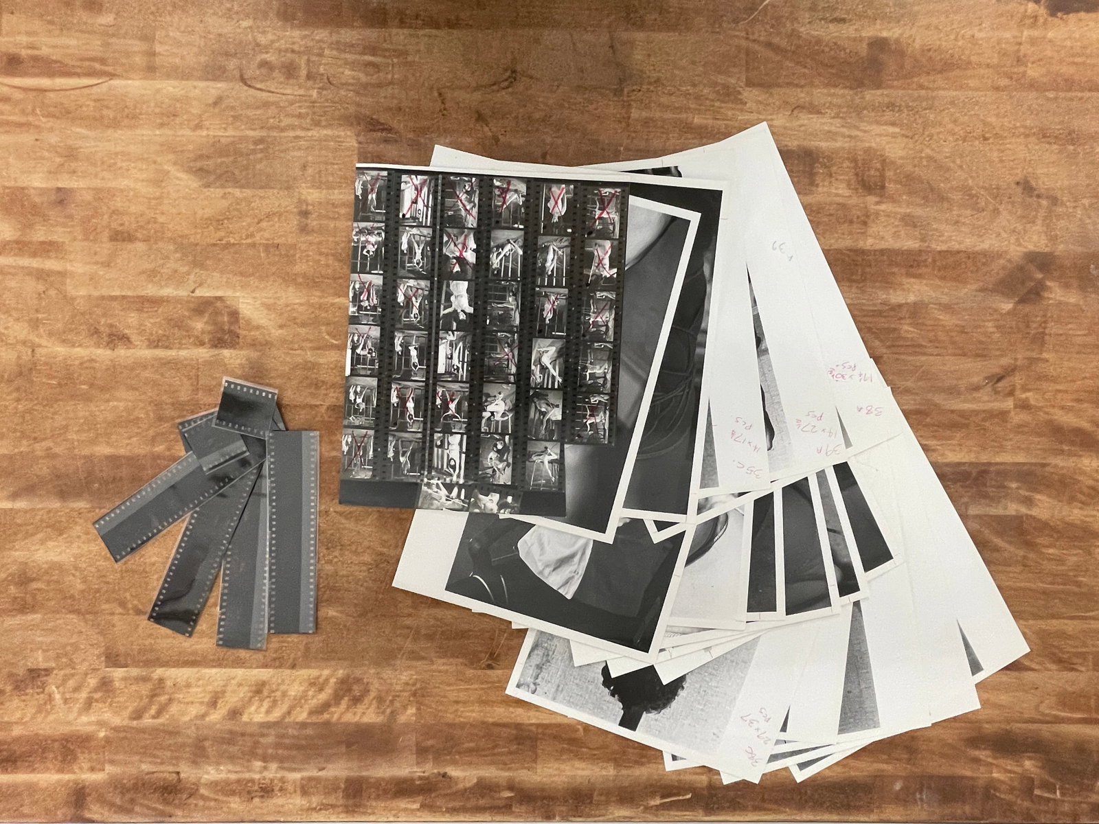 Vintage Black and White Erotic Photographs Negatives Contact Sheets and Slides (1 of 2)