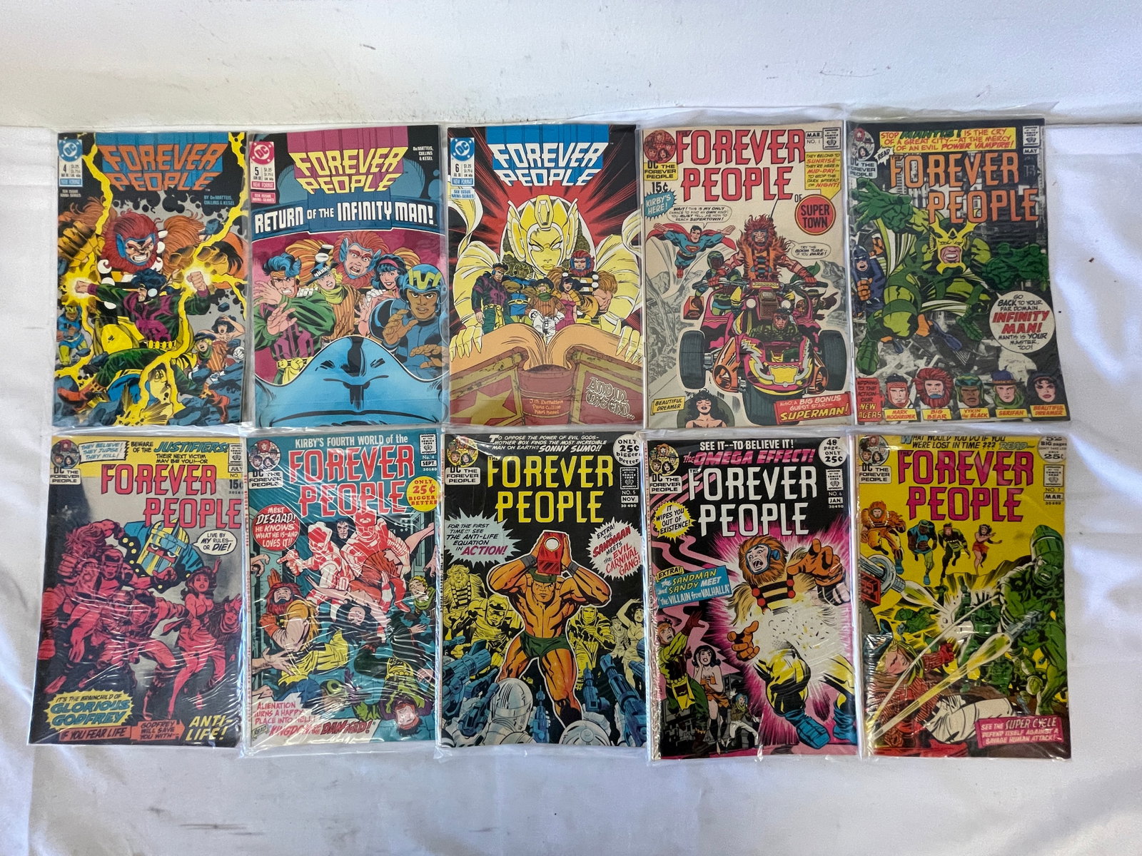 Vintage Comic Book Collection Lot: Vintage Comic Book Collection Lot