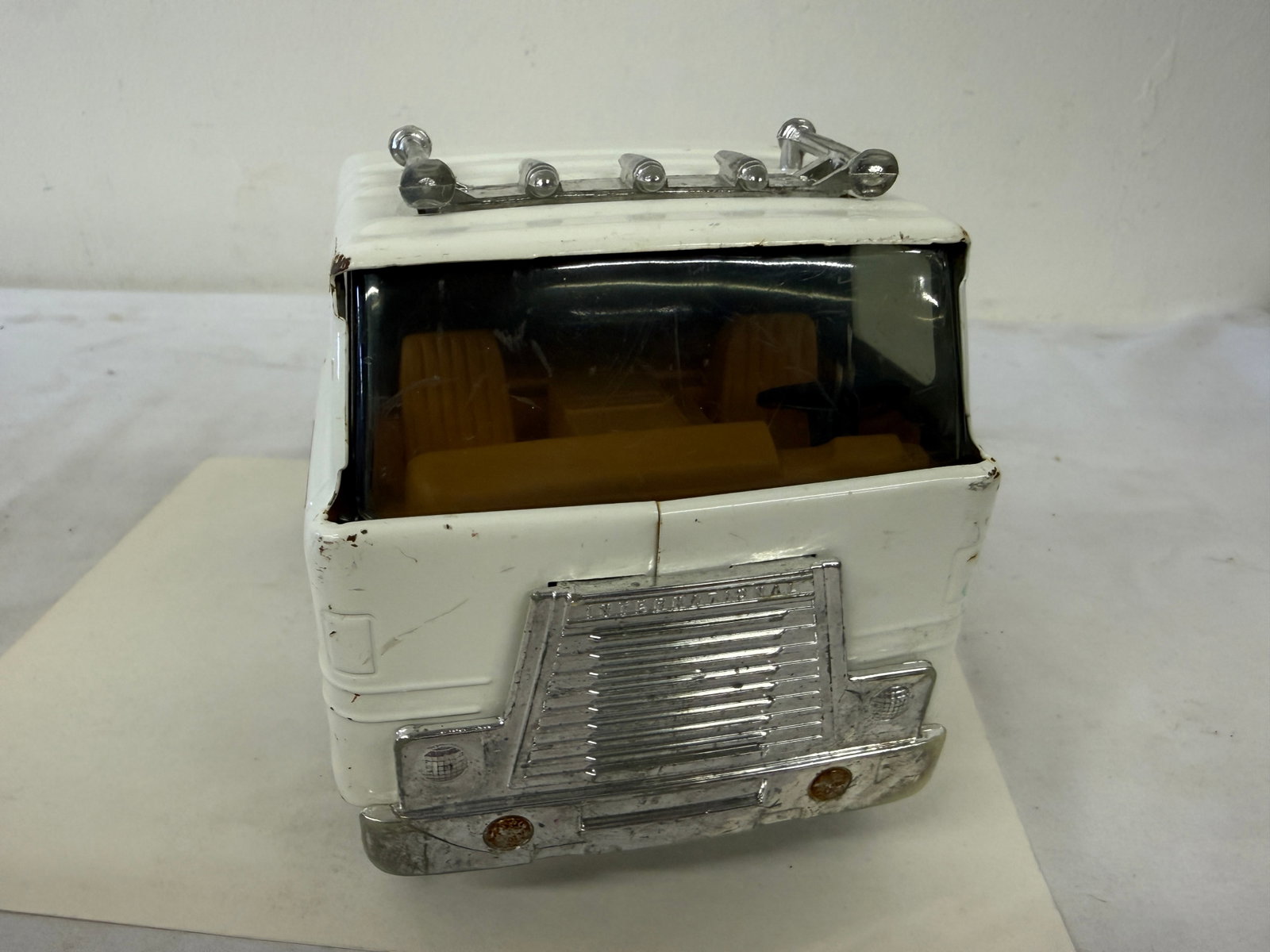 ERTL International Toys R Us Semi Truck Cab Tractor Die-Cast Metal Toy (1 of 3)